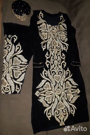 Национальное таджикское платье