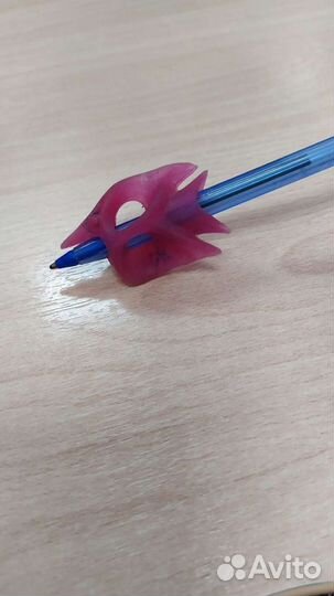 Тренажёр для правильного держания шариковой ручки