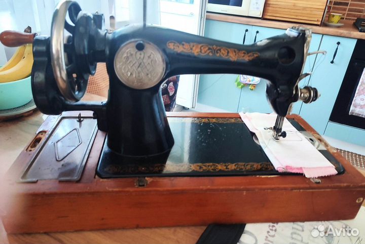 Швейная машинка бу ручная