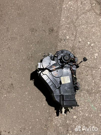 Корпус печки Cadillac Escalade 3 2006-2014