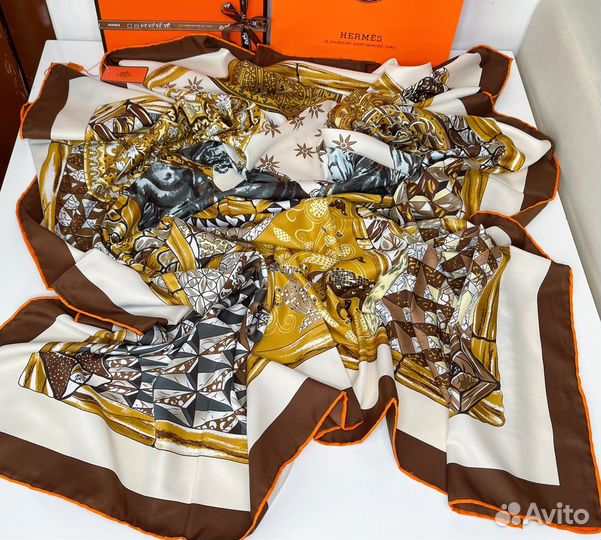 Шелковая шаль Hermes
