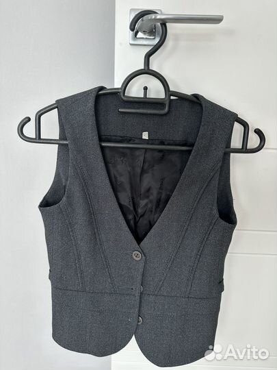 Школьная форма для девочки серая