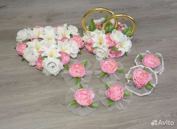 Свадебные украшения на авто