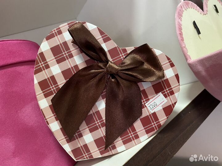 Коробка подарочная