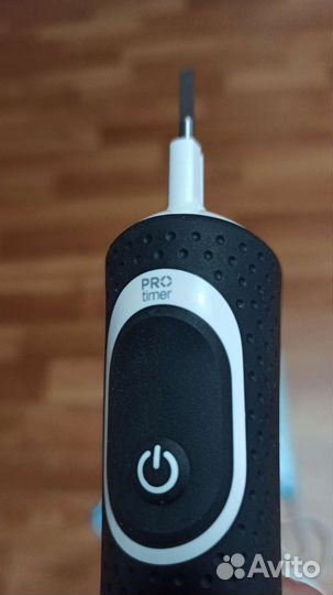 Электронная зубная щетка