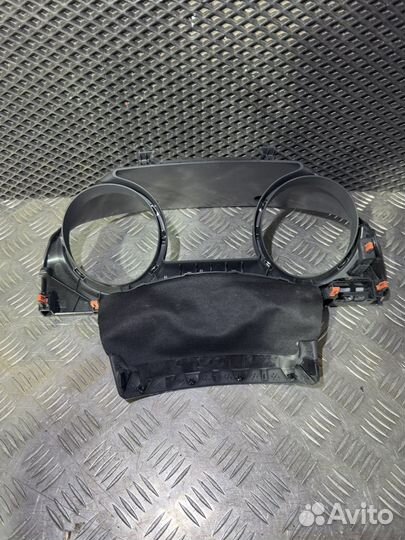 Рамка панели приборов Toyota Camry XV70