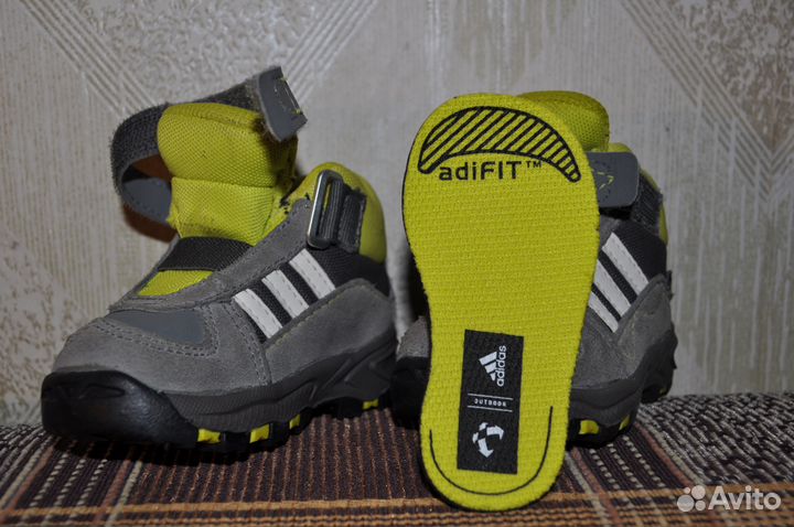 Ботиночки Adidas