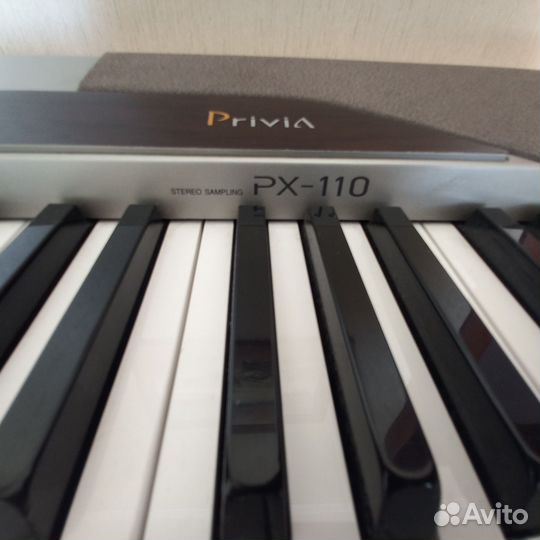 Цифровое пианино Casio privia px110