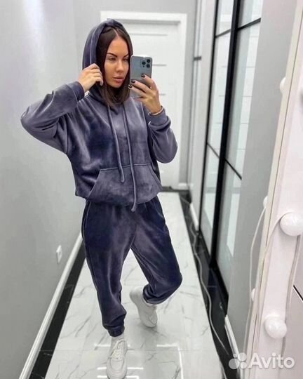 Спортивный костюм (королевский бархат )