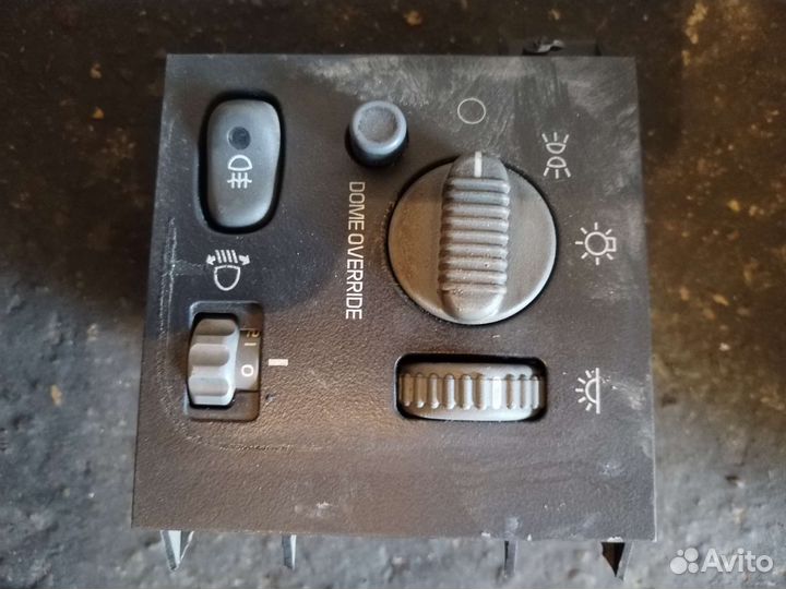Блок управления светом Шевроле блейзер 2000г