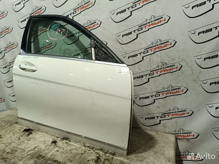 Дверь mercedes-benz C-class S204 W204 A2047200205 передняя правая белый, 650U NA6875