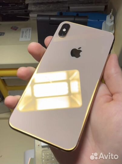 Замена задних стекл крышек iPhone