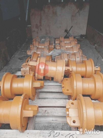 Каток поддерживающий Komatsu PC220-7 22U-30-00021