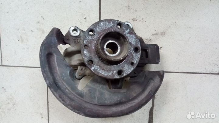 Кулак поворотный Renault fluence megane 3 scenic