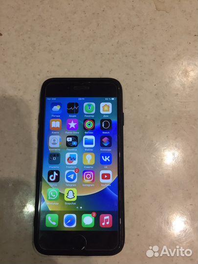Телефон iPhone 8 64 gb