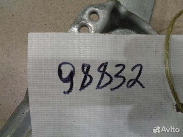 Стеклоподъемник передний правый электрический Ope