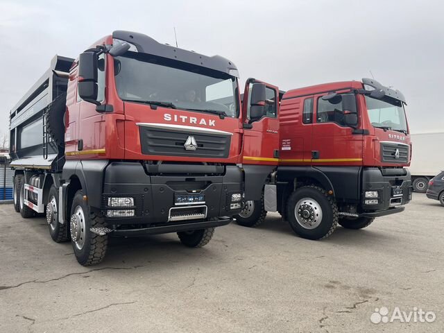 Водитель самосвала