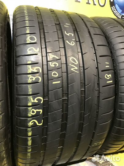 Michelin Pilot Super Sport 255/40 R20 и 295/35 R20 101Y