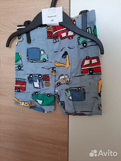 Костюм для мальчика h&m 122/128 новый