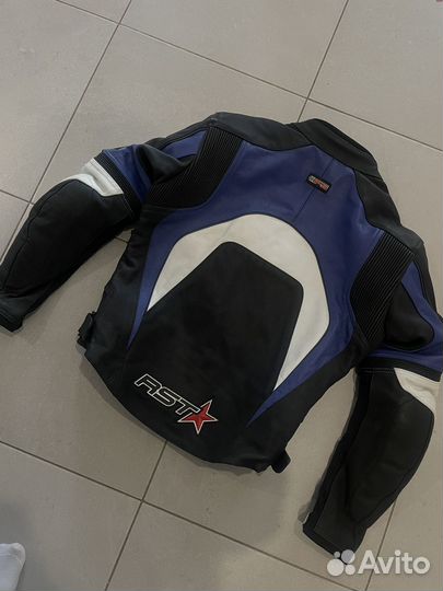 Мотокуртка