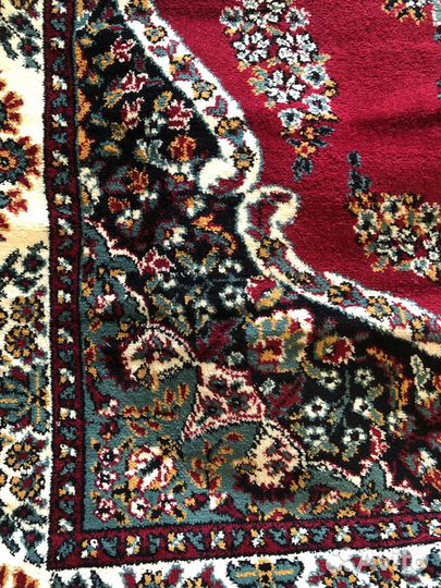 Ковер шерстяной новый