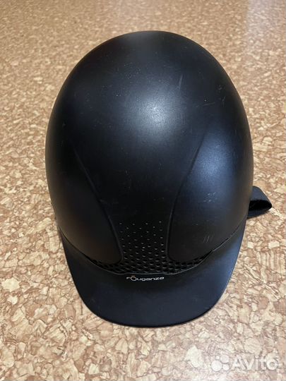 Шлем для конного спорта