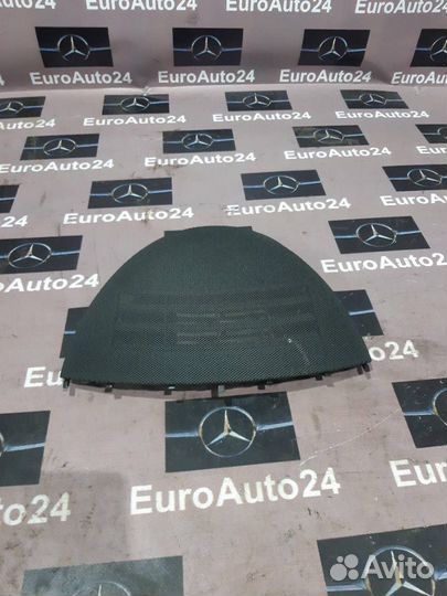 Решетка вентиляционная A2118310036 Mercedes-Benz E