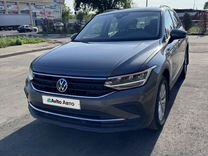 Volkswagen Tiguan 1.4 AMT, 2021, 25 500 км, с пробегом, цена 2 920 000 руб.
