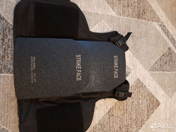 Бронежилет бр5 и каска