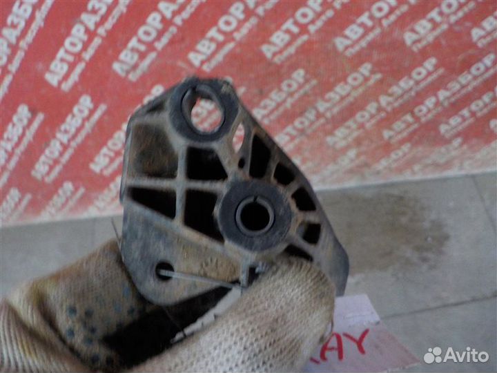 Крепление троса кпп LADA X-Ray 21129 2016