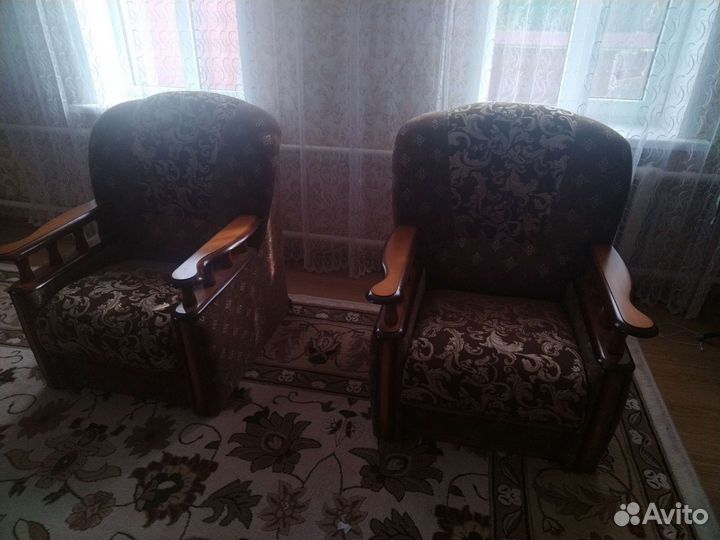 Диван и 2 кресла