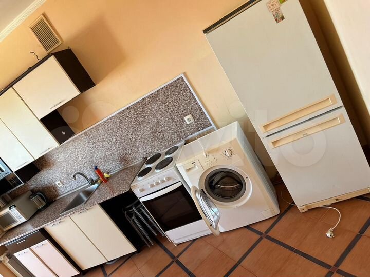 2-к. квартира, 67 м², 13/16 эт.