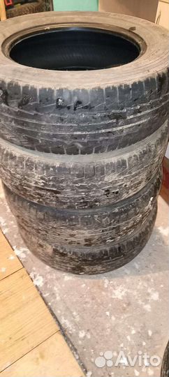 Kumho Road Venture ST KL16 235/65 R17
