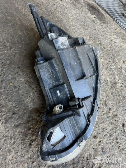 Фара правая Hyundai Solaris 1