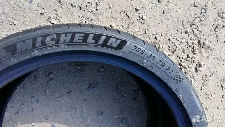 Michelin Pilot Sport 4 S 285/35 R22 106Y