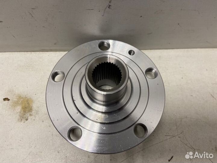 Ступица передняя Audi 100 C3 1982-1991