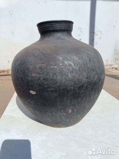 Корчага. Старинный глиняный горшок