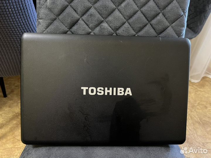 Ноутбук toshiba