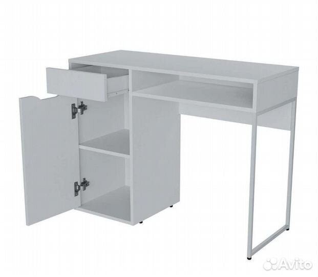 Компьютерный стол на металлической опоре