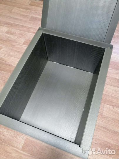 Термоконтейнер (холодильник)