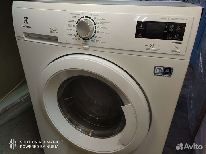 Стиральная машина с сушкой Электролюкс EWW51685WD