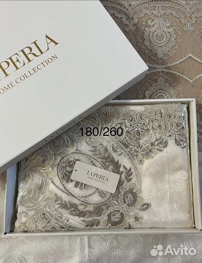 Новая скатерть La perla Roberto cavalli