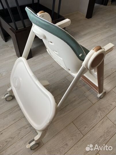 Стульчик для кормления happy baby berny v2