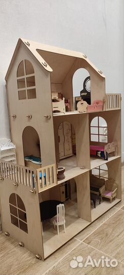 Кукольный домик для Барби с мебелью