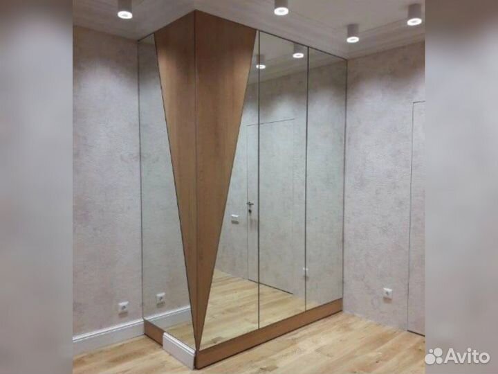 Шкаф распашной с антресолью