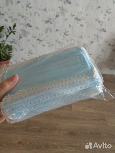 Маска одноразовая медицинская