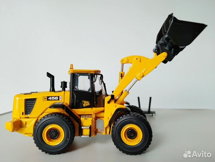 1/50 лесо погрузчик JCB 456 ковш/челюсти/вилы 3в1