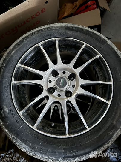 Колеса на машину