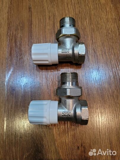 Вентиль для радиатора угловой 3/4