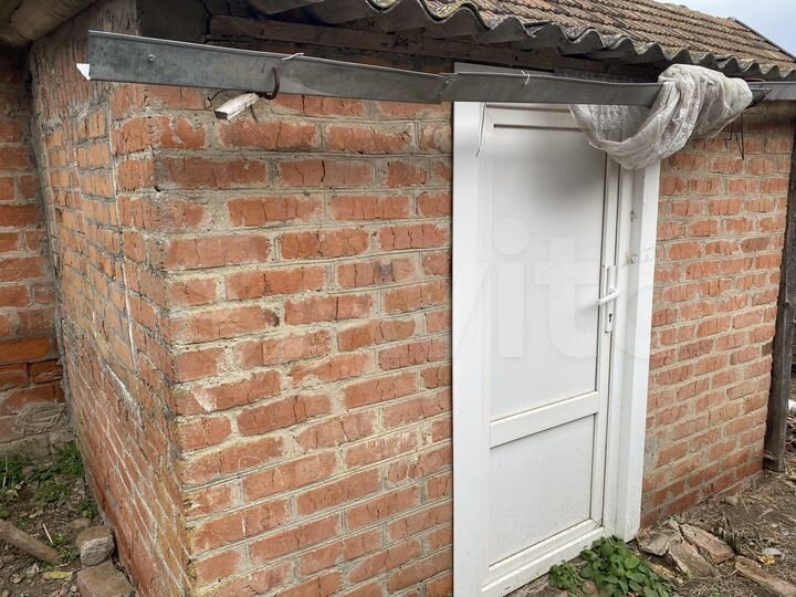 Дом 16 м² на участке 20 сот.